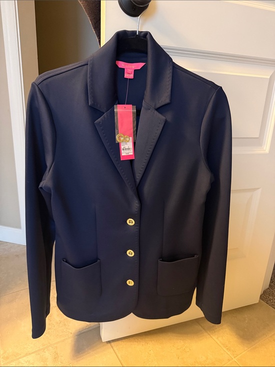 Lilly Pulitzer Jackets & Blazers - NWT size medium Lilly Pulitzer Braylee Navy Blazer with Gold Buttons